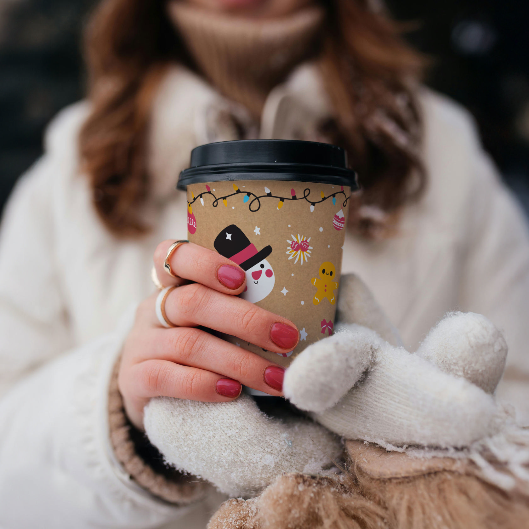 go-pak-christmas-festive-close-up-hot-cup.jpg