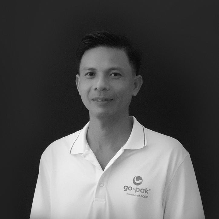 go-pak-vietnam-mr-lan-bw.jpg